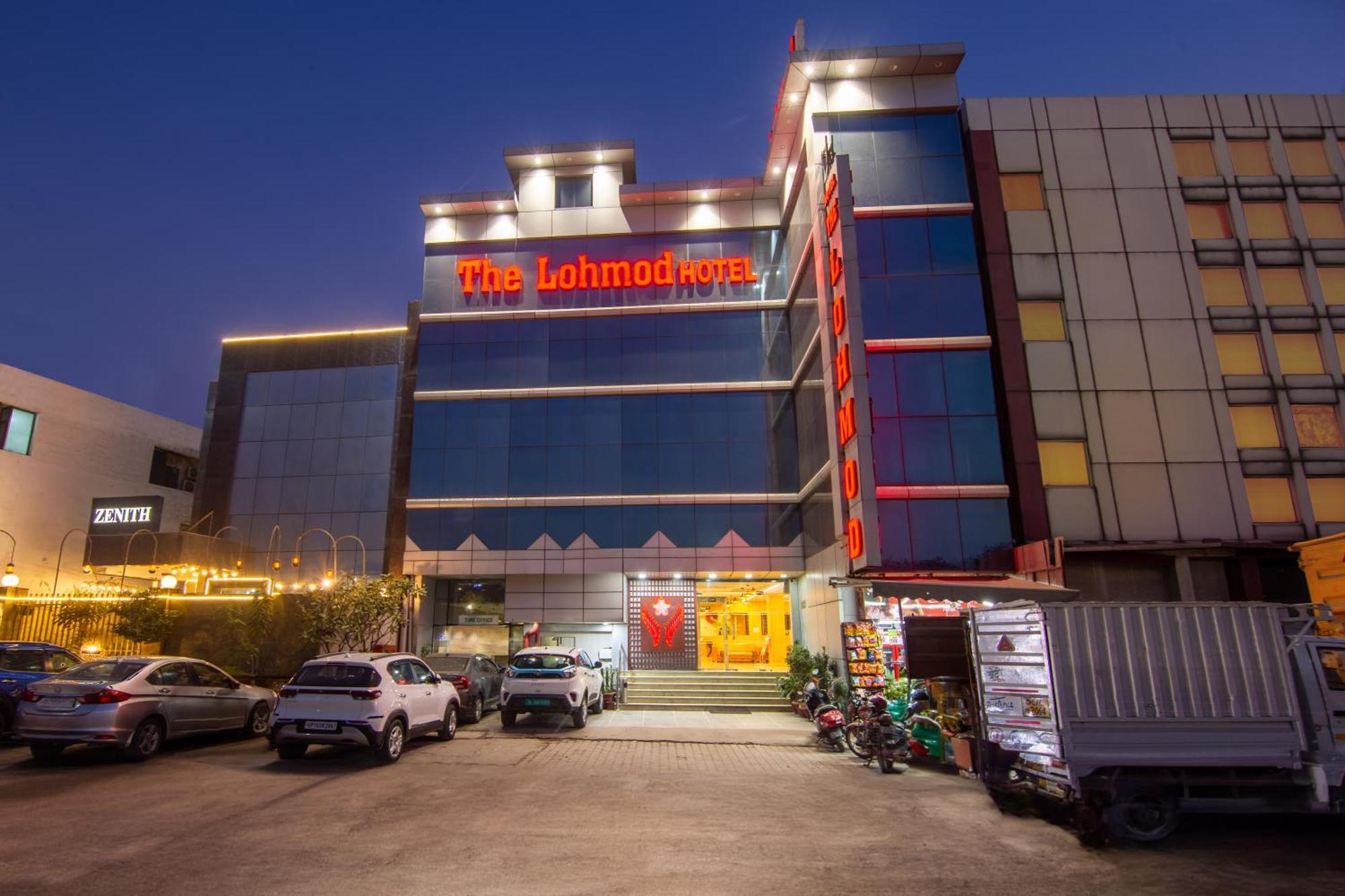 Hotel Lohmod At National Highway 8 - Free Airport Transffer 뉴델리 외부 사진