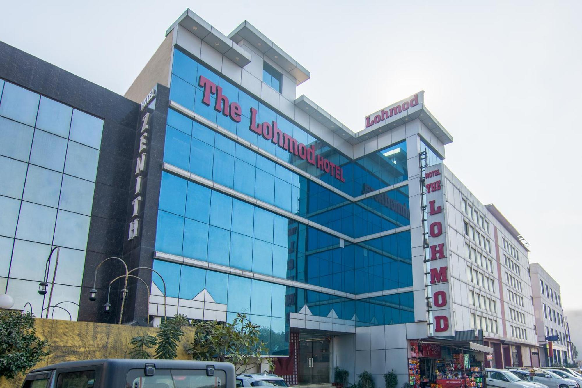 Hotel Lohmod At National Highway 8 - Free Airport Transffer 뉴델리 외부 사진