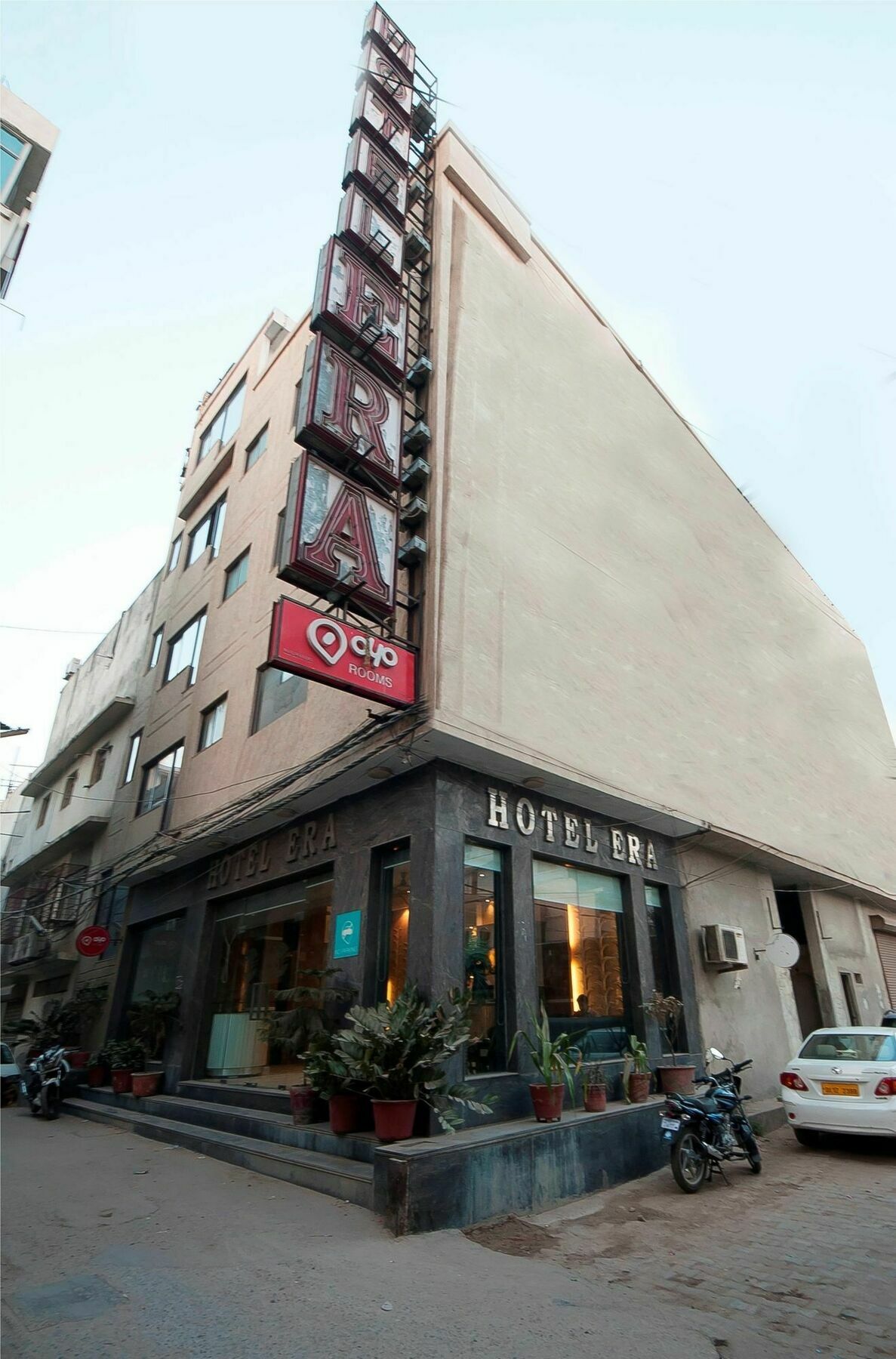 Hotel Lohmod At National Highway 8 - Free Airport Transffer 뉴델리 외부 사진